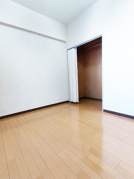 apartment 埼玉県八潮市緑町２丁目
地図を見る