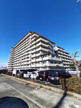 apartment 埼玉県八潮市緑町２丁目
地図を見る