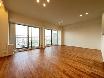 apartment 埼玉県越谷市大字大房
地図を見る