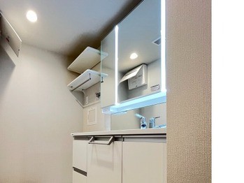 apartment 埼玉県越谷市大字大房
地図を見る