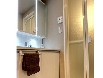 apartment 埼玉県越谷市大字下間久里
地図を見る