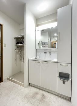 apartment 埼玉県越谷市大沢３丁目１９－１