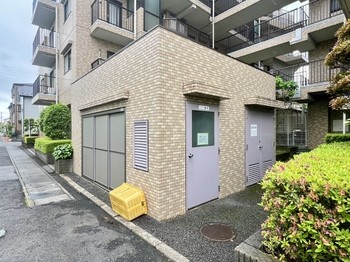 apartment 埼玉県越谷市大沢３丁目１９－１