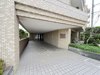 apartment 埼玉県越谷市大沢３丁目１９－１
