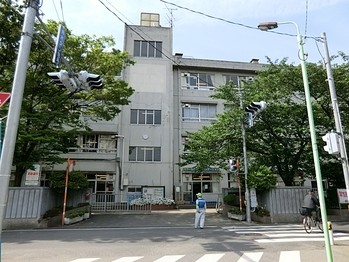 apartment 埼玉県草加市中央２丁目１２－１０