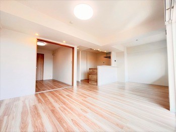 apartment 埼玉県草加市中央２丁目１２－１０