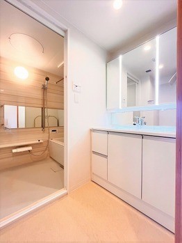 apartment 埼玉県草加市中央２丁目１２－１０