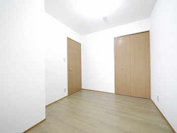apartment 埼玉県草加市中央２丁目１２－１０