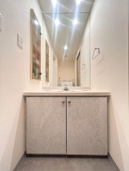 apartment 埼玉県草加市中央２丁目１２－１０