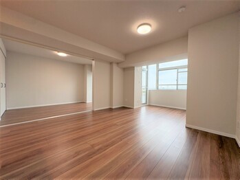 apartment 埼玉県草加市手代３丁目
地図を見る