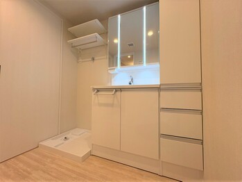 apartment 埼玉県草加市手代３丁目
地図を見る