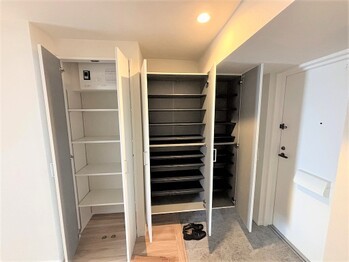 apartment 埼玉県草加市中央２丁目１２－１０