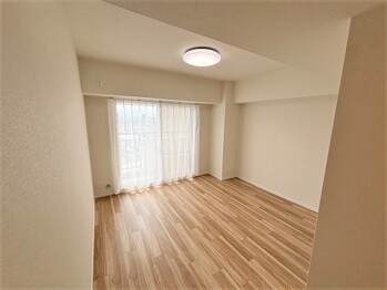 apartment 埼玉県草加市中央２丁目１２－１０