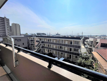 apartment 埼玉県草加市中央２丁目１２－１０