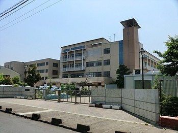 apartment 埼玉県草加市中央２丁目１２－１０