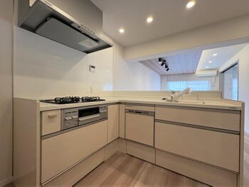 apartment 千葉県松戸市上本郷９００－２中央第１０北松戸ビル１Ｆ