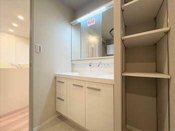 apartment 千葉県松戸市上本郷９００－２中央第１０北松戸ビル１Ｆ
