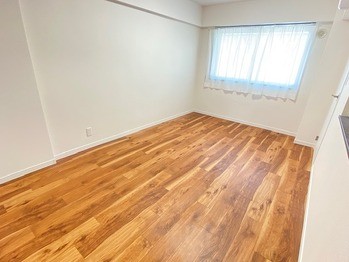 apartment 千葉県柏市末広町１５－２鈴木電気ビル１Ｆ
