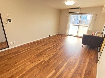 apartment 千葉県柏市末広町１５－２鈴木電気ビル１Ｆ