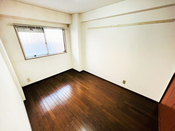 apartment 千葉県柏市末広町１５－２鈴木電気ビル１Ｆ