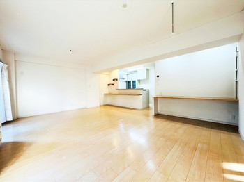 apartment 千葉県柏市末広町１５－２鈴木電気ビル１Ｆ