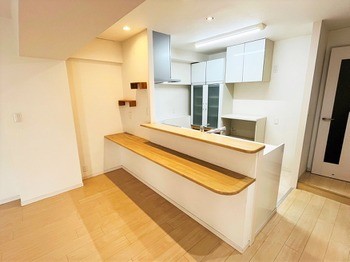 apartment 千葉県柏市末広町１５－２鈴木電気ビル１Ｆ