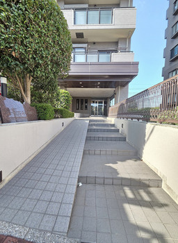 apartment 千葉県柏市末広町１５－２鈴木電気ビル１Ｆ