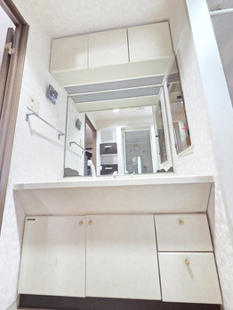 apartment 千葉県柏市末広町１５－２鈴木電気ビル１Ｆ