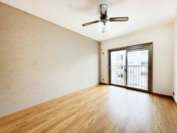 apartment 千葉県柏市末広町１５－２鈴木電気ビル１Ｆ