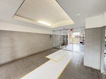 apartment 千葉県柏市末広町１５－２鈴木電気ビル１Ｆ