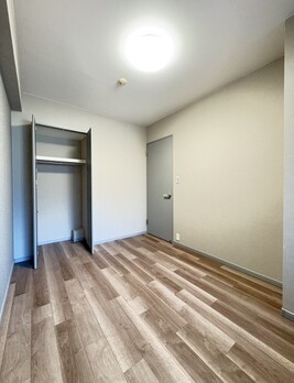 apartment 千葉県柏市末広町１５－２鈴木電気ビル１Ｆ