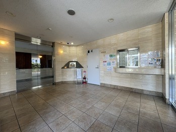 apartment 千葉県柏市末広町１５－２鈴木電気ビル１Ｆ