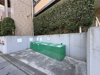 apartment 千葉県柏市末広町１５－２鈴木電気ビル１Ｆ