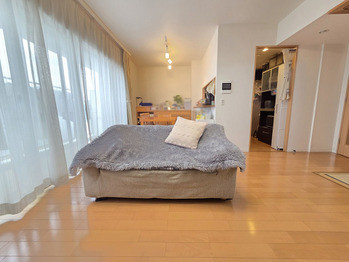 apartment 千葉県柏市末広町１５－２鈴木電気ビル１Ｆ