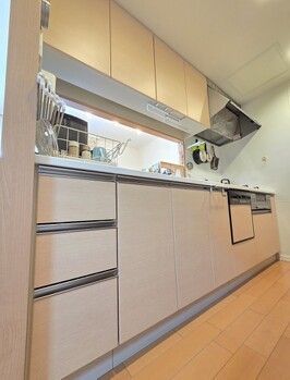 apartment 千葉県柏市末広町１５－２鈴木電気ビル１Ｆ