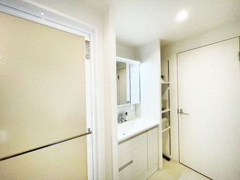 apartment 千葉県柏市末広町１５－２鈴木電気ビル１Ｆ