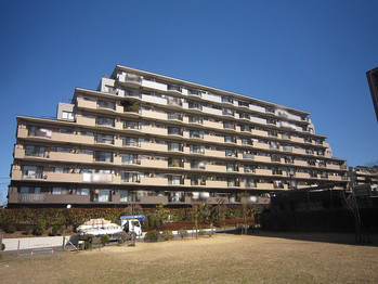 apartment 千葉県流山市市野谷666-1　シェーンガルテン1階