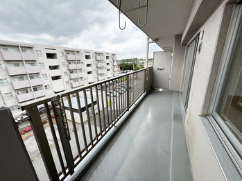 apartment 千葉県流山市市野谷666-1　シェーンガルテン1階