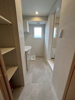 apartment 千葉県流山市市野谷666-1　シェーンガルテン1階