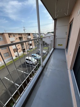 apartment 千葉県流山市市野谷666-1　シェーンガルテン1階