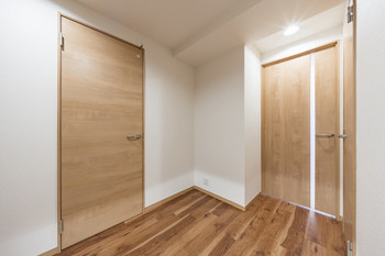 apartment 千葉県流山市市野谷666-1　シェーンガルテン1階