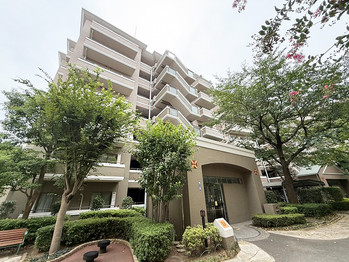 apartment 千葉県流山市市野谷666-1　シェーンガルテン1階