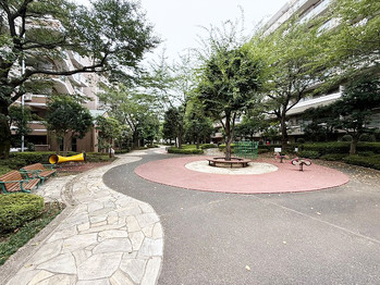 apartment 千葉県流山市市野谷666-1　シェーンガルテン1階