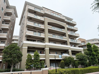 apartment 千葉県流山市市野谷666-1　シェーンガルテン1階