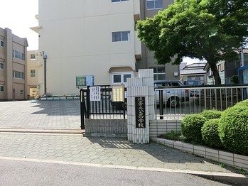 apartment 千葉県流山市市野谷666-1　シェーンガルテン1階