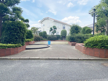 apartment 千葉県流山市市野谷666-1　シェーンガルテン1階