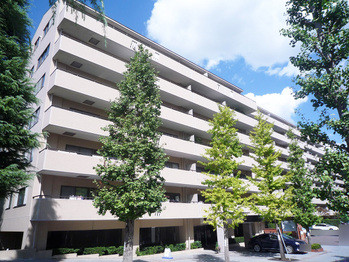 apartment 千葉県流山市市野谷666-1　シェーンガルテン1階