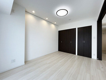 apartment 千葉県流山市市野谷666-1　シェーンガルテン1階