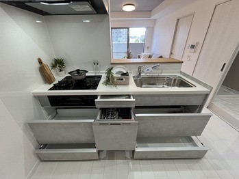 apartment 千葉県松戸市本町１２－１１秋本ビル１・２Ｆ