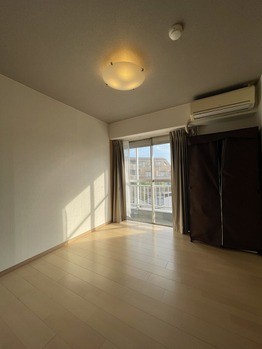 apartment 千葉県松戸市本町１２－１１秋本ビル１・２Ｆ